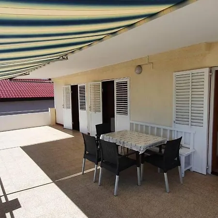 Ivica - Sunny&cozy Two Bedroom App. Apartament